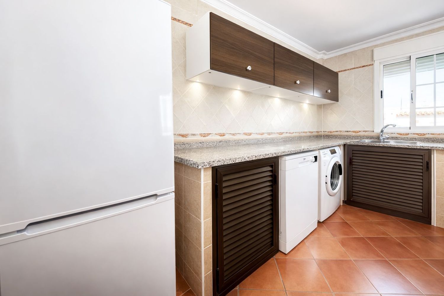 1420255167 REF. DD100326NE – Inmueble en Centro