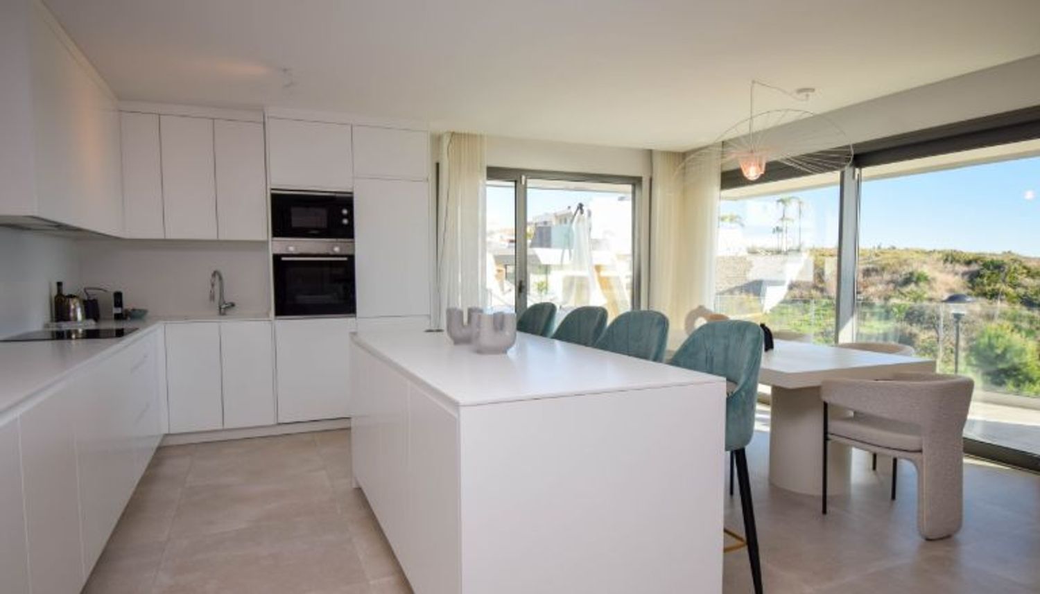 REF. LZ190326CA – Inmueble en Casares