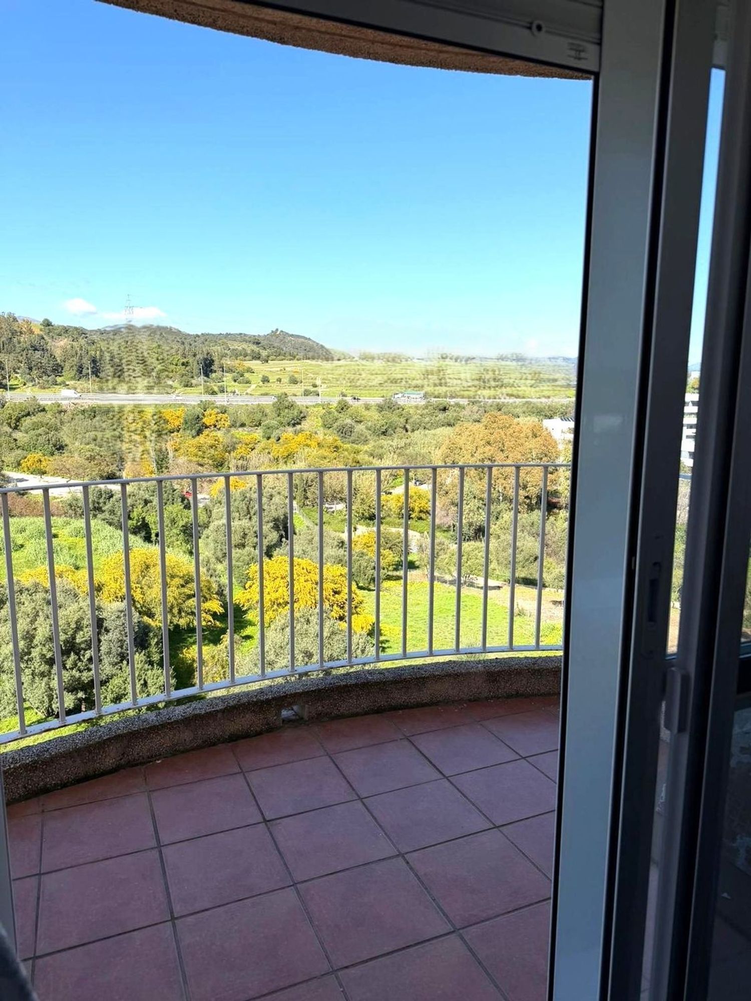 REF. LZ230326ES – Inmueble en Sierra de Estepona-Avda de Andalucia