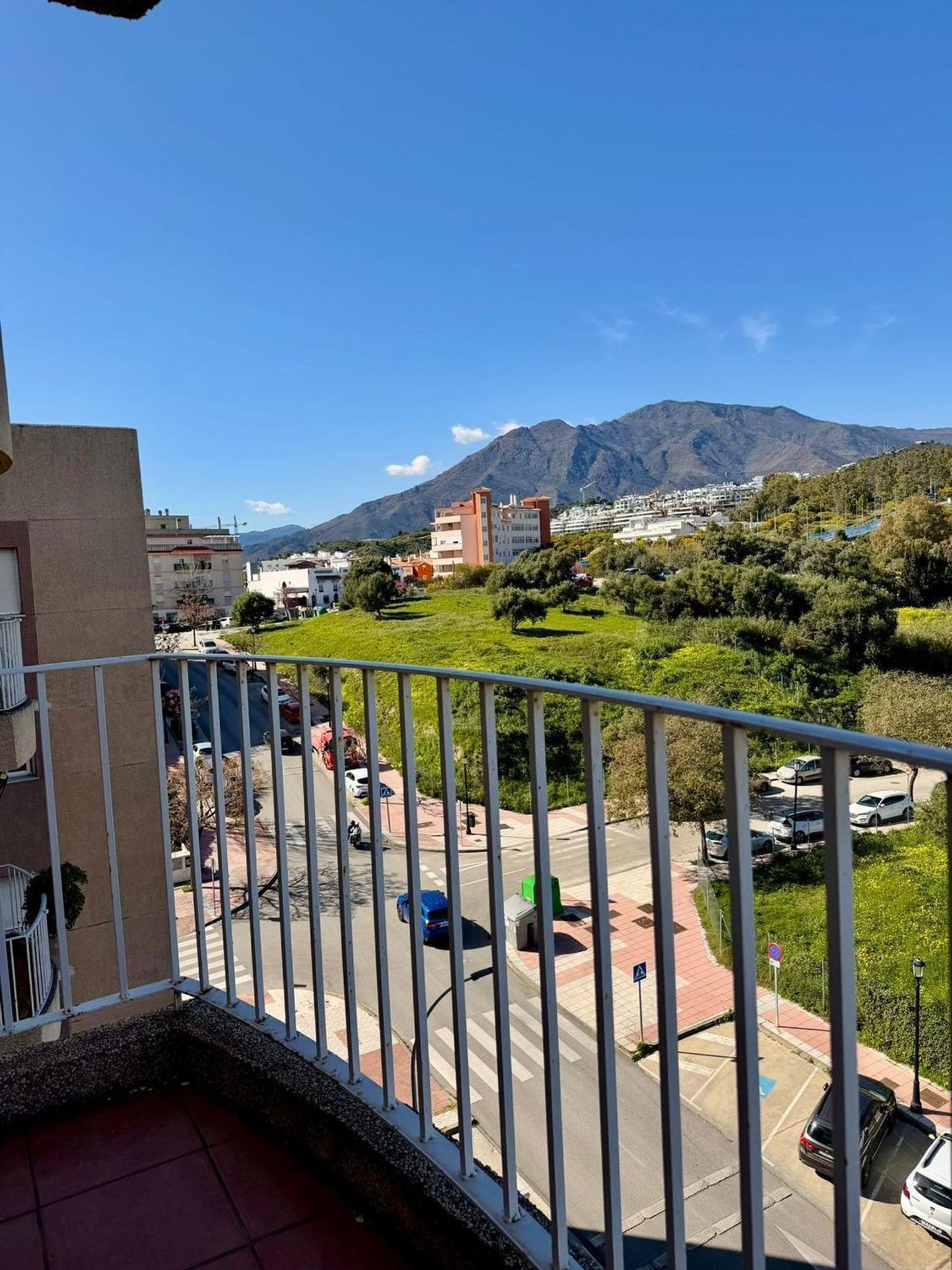 REF. LZ230326ES – Inmueble en Sierra de Estepona-Avda de Andalucia