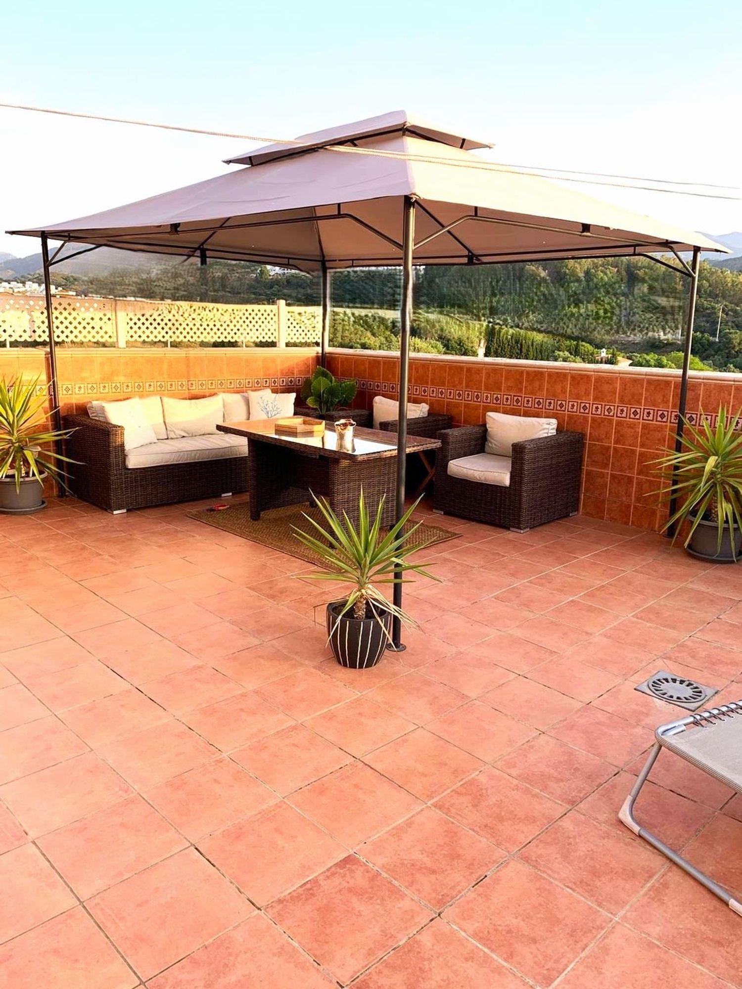 REF. LZ230326ES – Inmueble en Sierra de Estepona-Avda de Andalucia