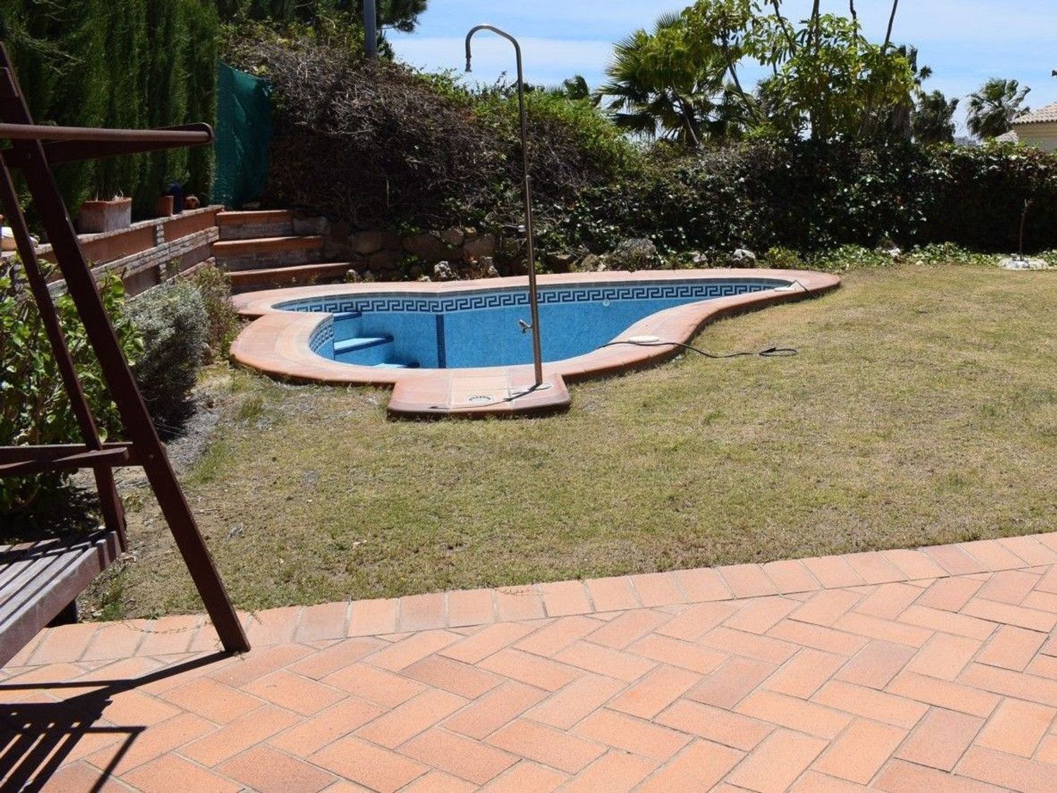 REF. LZ2503226MAN – Inmueble en Puerto de la Duquesa