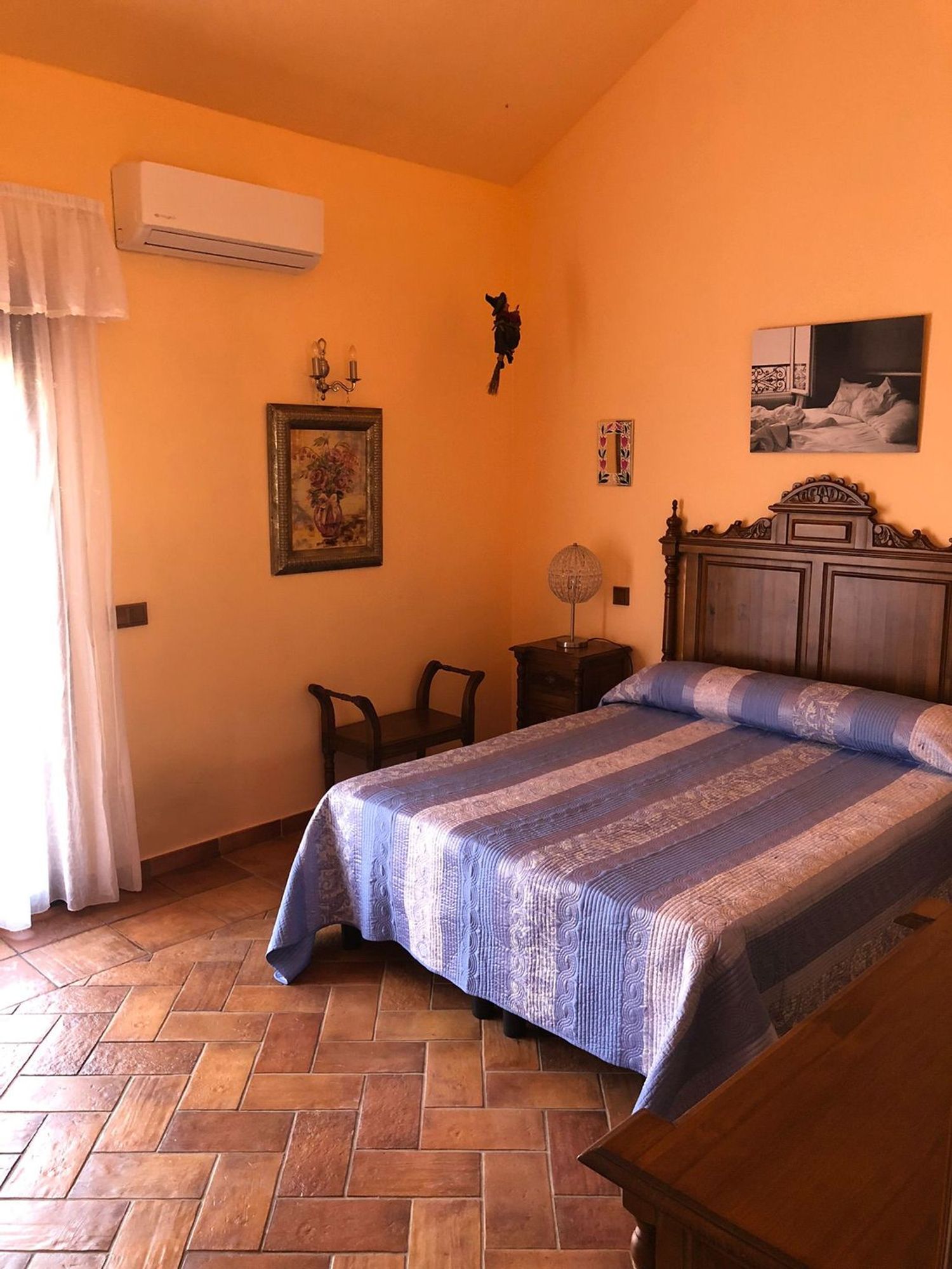 REF. LZ2503226MAN – Inmueble en Puerto de la Duquesa