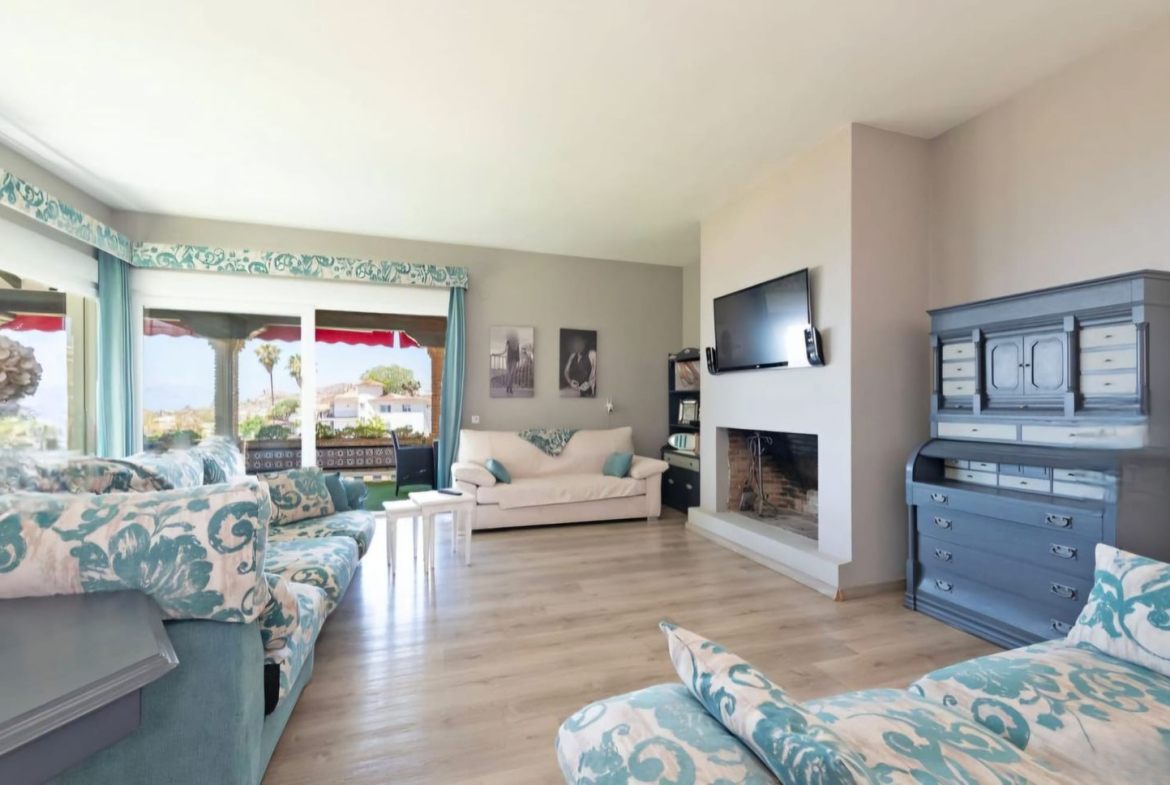 REF. SP270326RV – Inmueble en La Cala del Moral