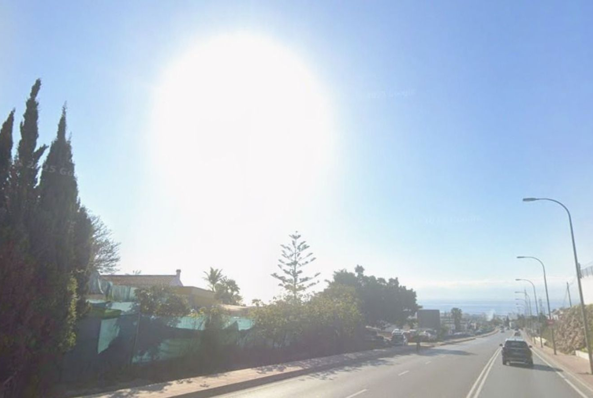 REF. DD280326NE – Inmueble en Avda Pescia – Ctra de Frigiliana