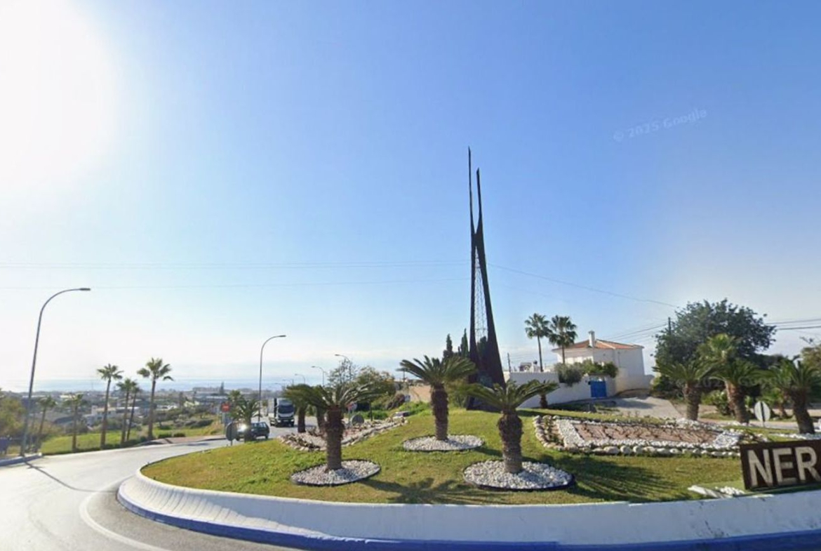 REF. DD280326NE – Inmueble en Avda Pescia – Ctra de Frigiliana