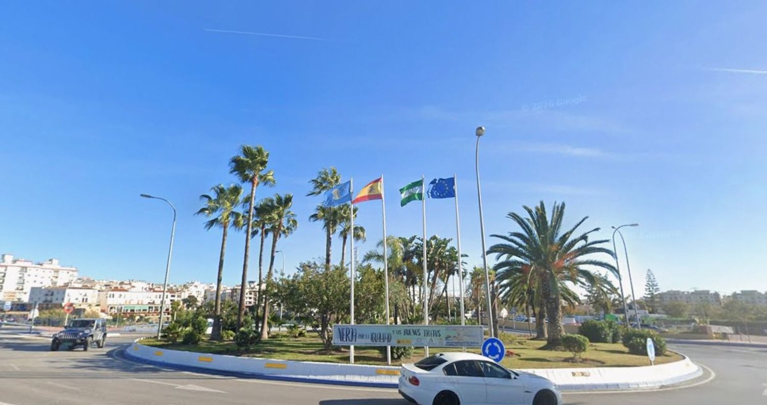 REF. DD280326NE – Inmueble en Avda Pescia – Ctra de Frigiliana