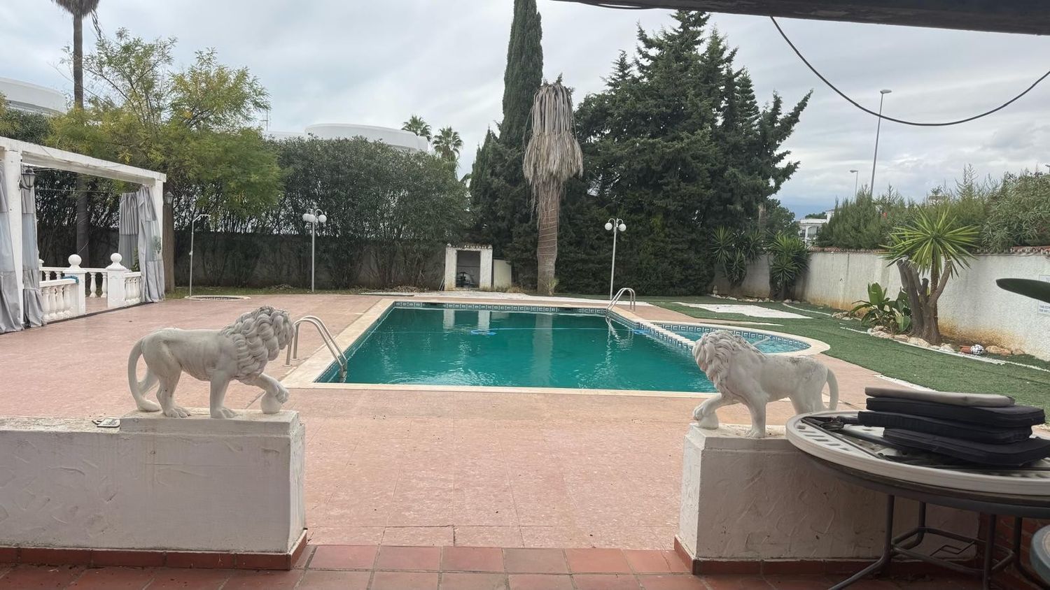 1424868698 REF. LZ010426EST – Inmueble en Zona Calvario