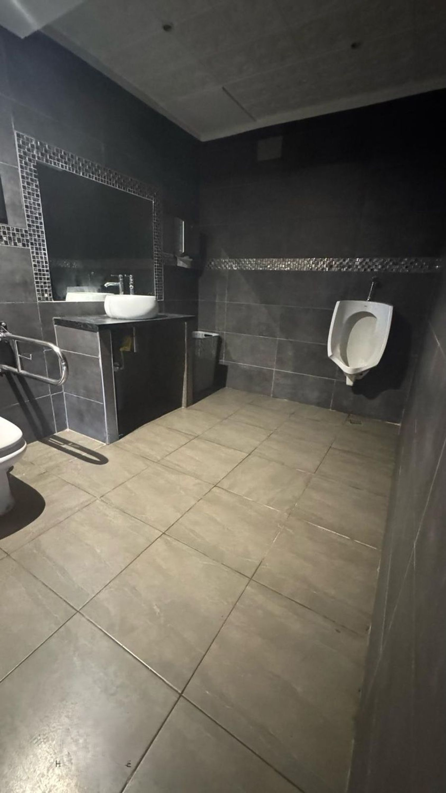 1424868701 REF. LZ010426EST – Inmueble en Zona Calvario