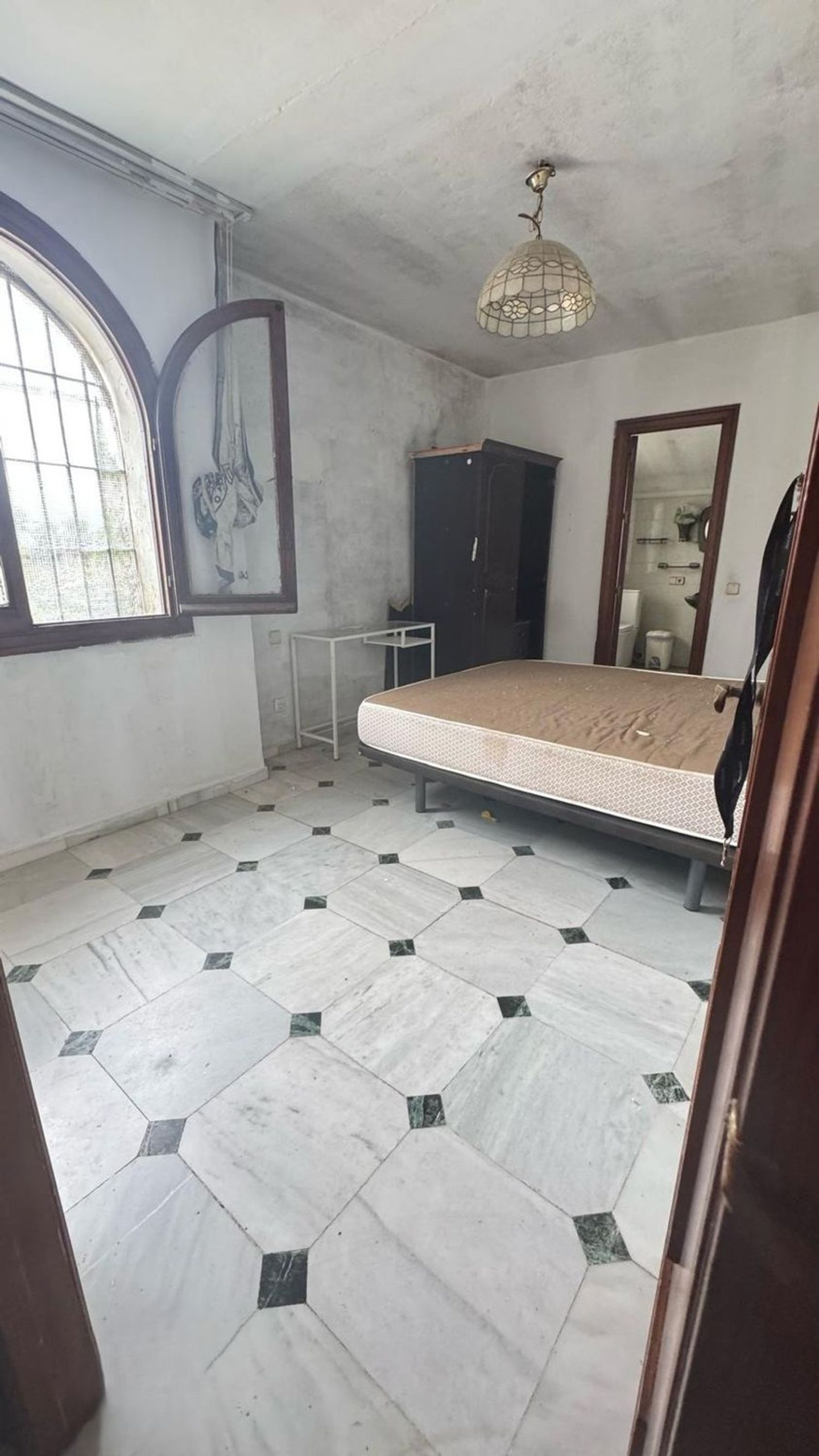 1424868717 REF. LZ010426EST – Inmueble en Zona Calvario