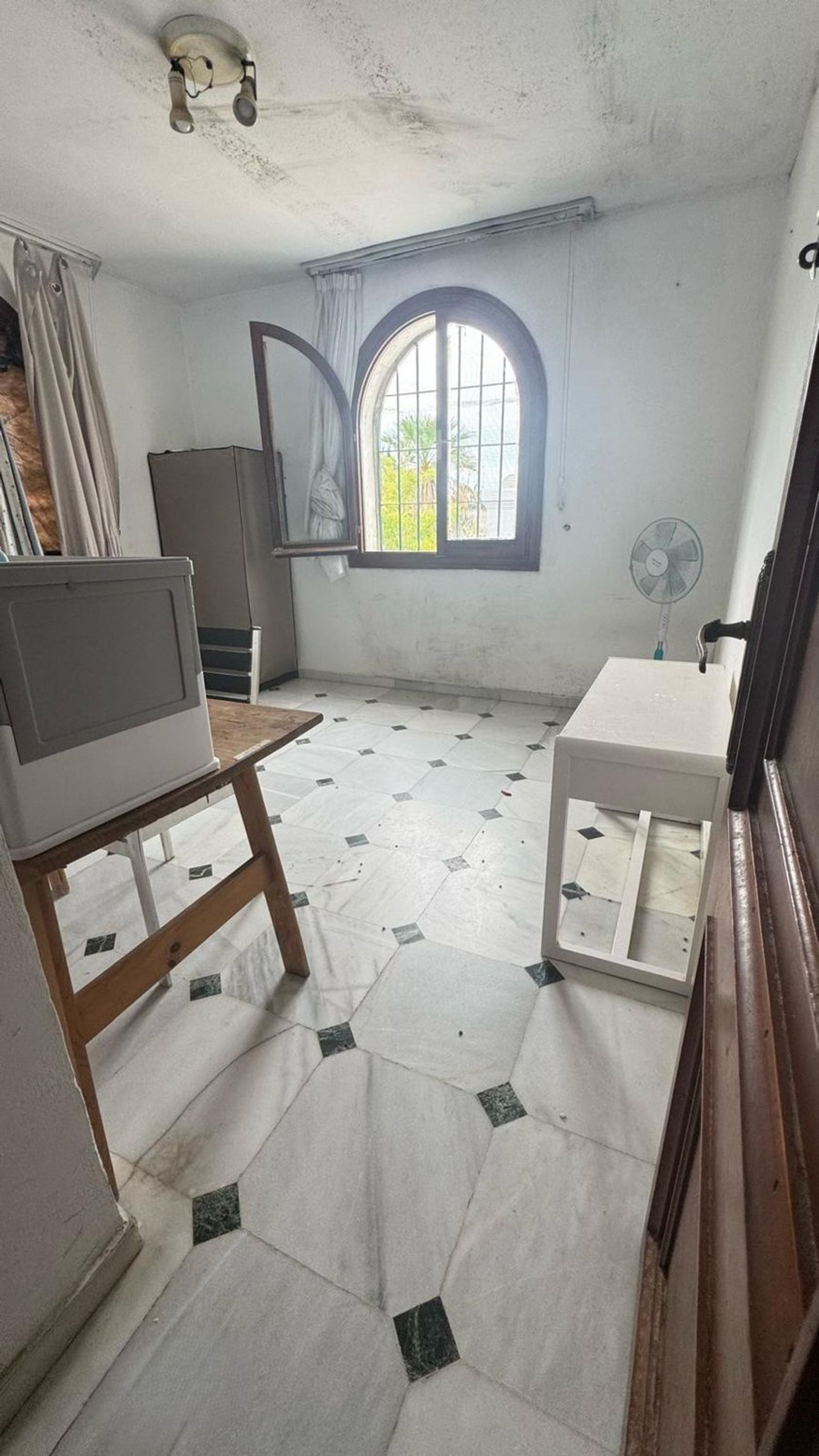 1424959200 REF. LZ010426EST – Inmueble en Zona Calvario