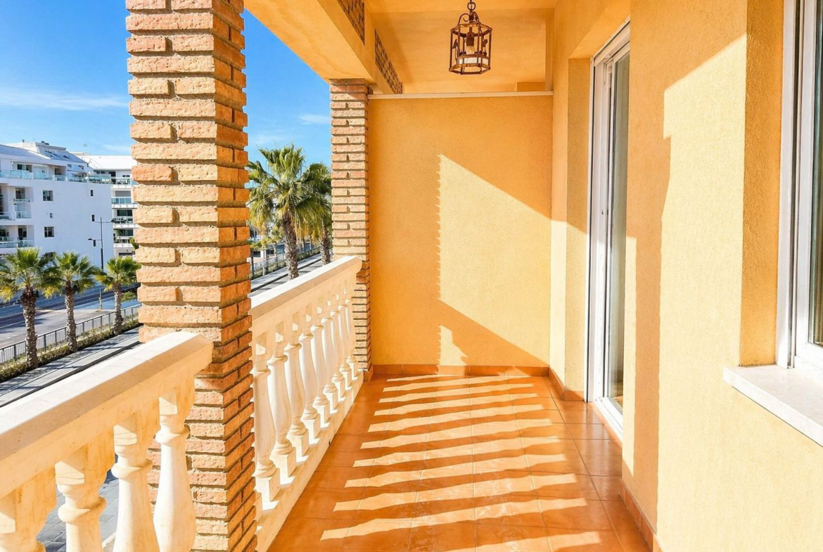 REF. DD080426TO – Inmueble en Urbanización Santa Rosa