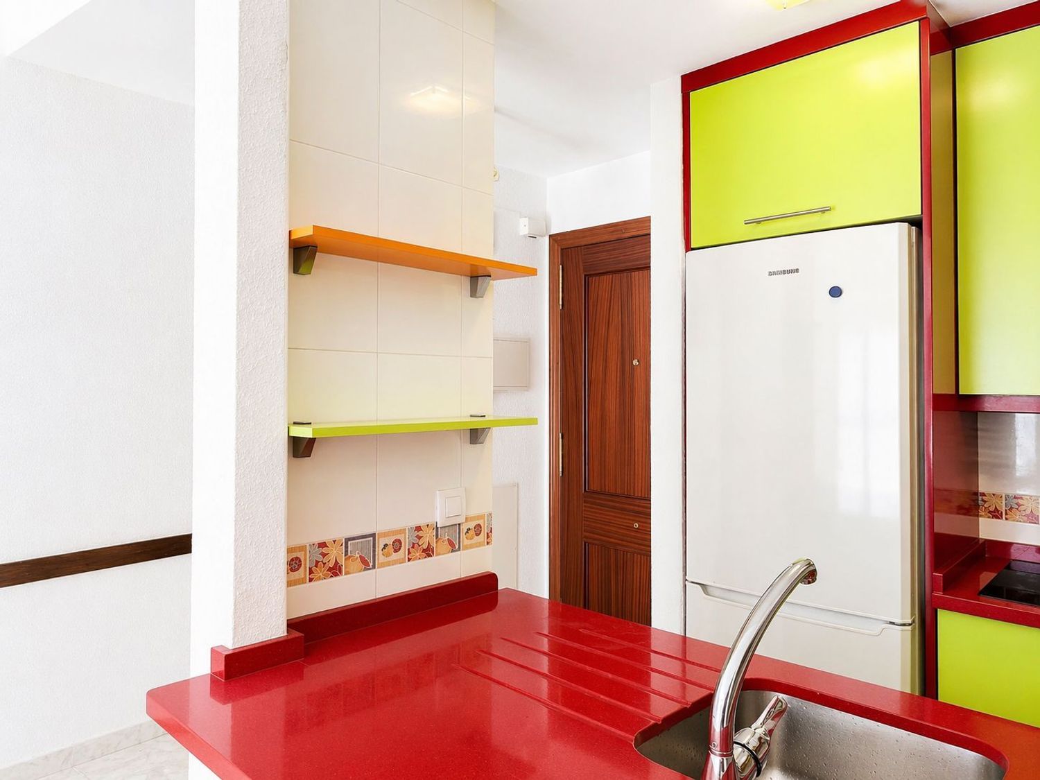1426414088 REF. DD080426TO – Inmueble en Urbanización Santa Rosa