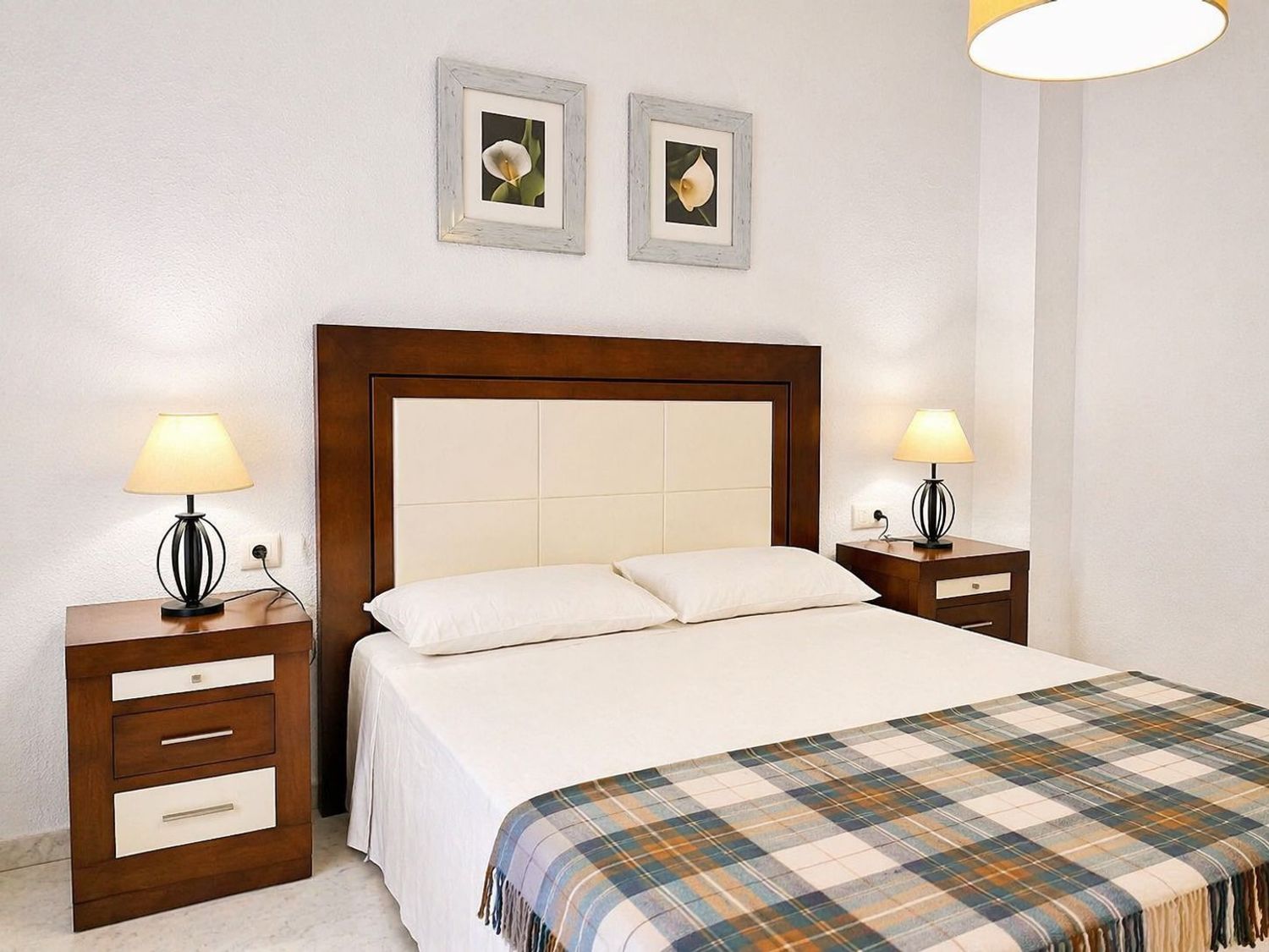 1426414106 REF. DD080426TO – Inmueble en Urbanización Santa Rosa