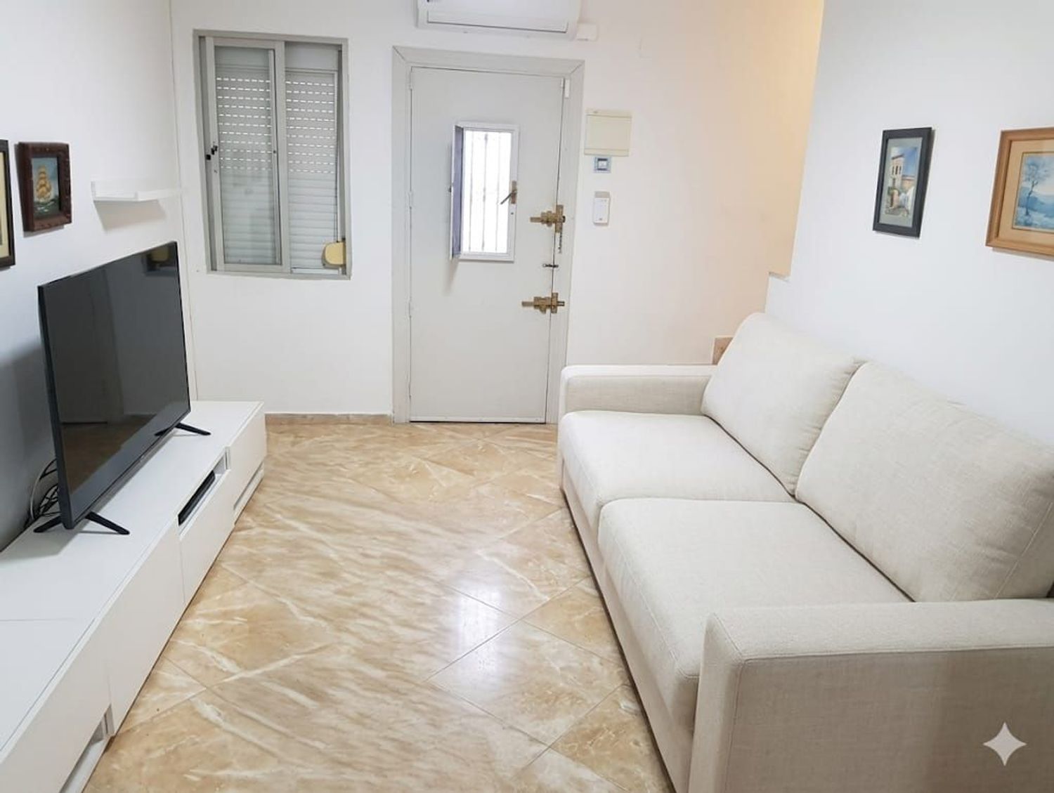 1426699534 REF. ES250326MA – Inmueble en Nuevo San Andrés – Dos Hermanas
