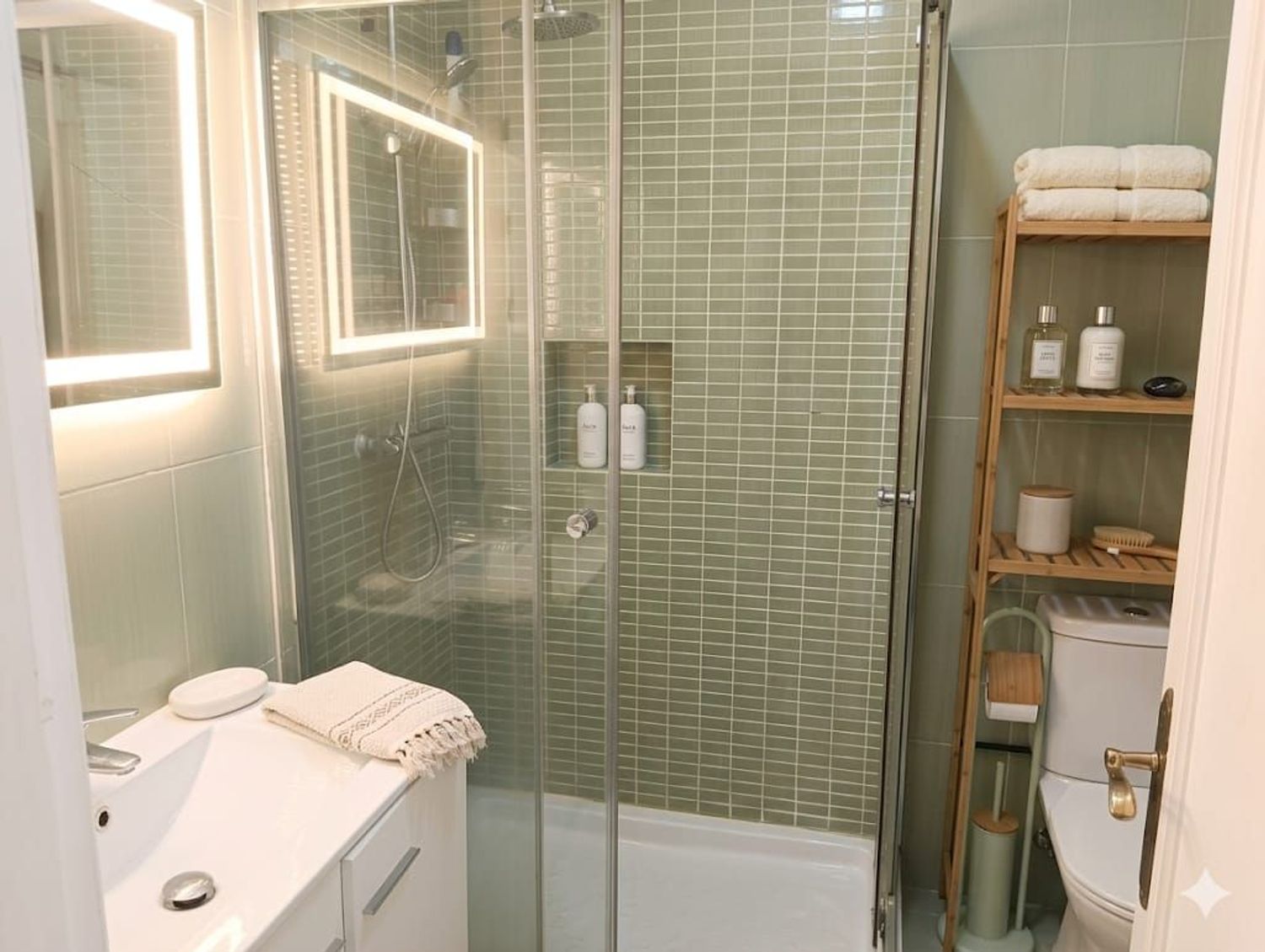 1426699569 REF. ES250326MA – Inmueble en Nuevo San Andrés – Dos Hermanas