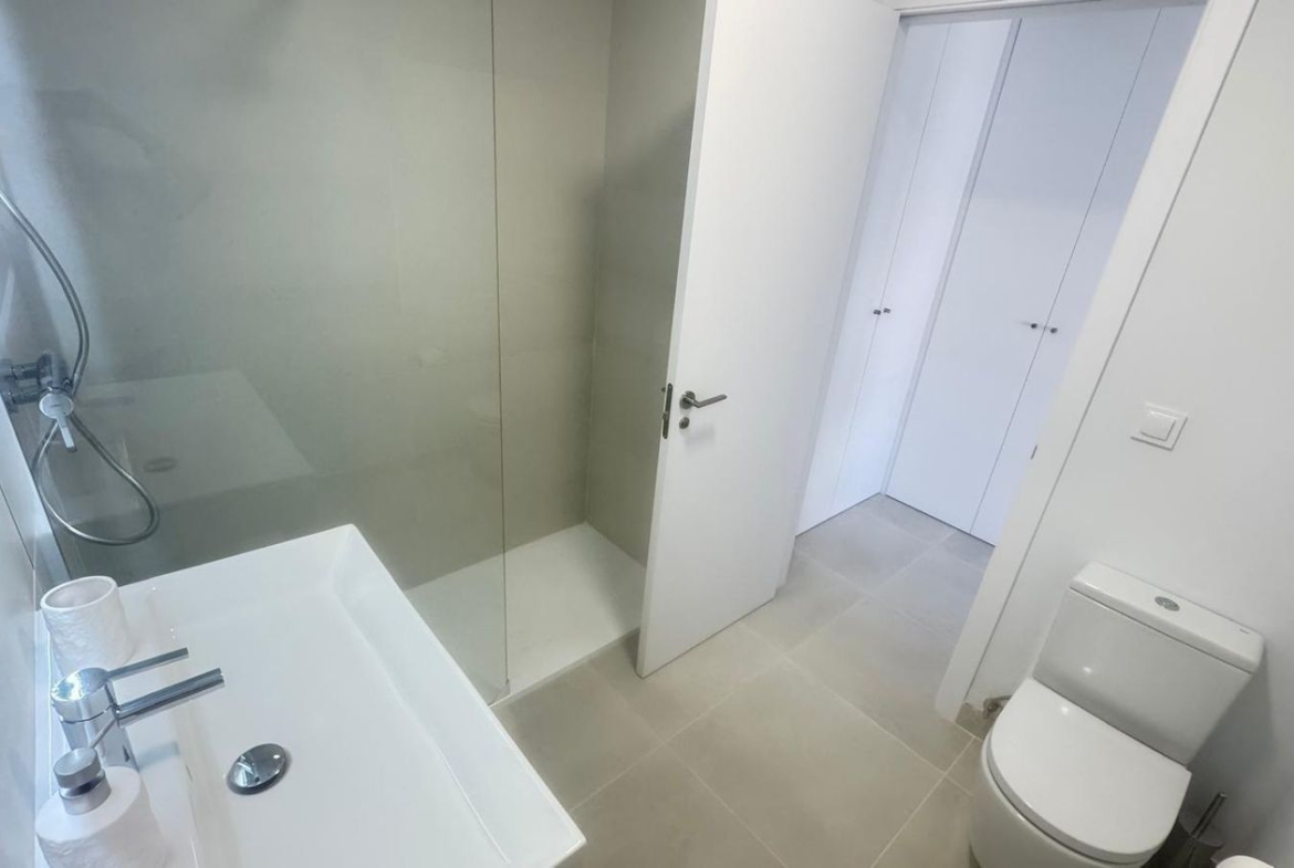 REF. LZ180326CA – Inmueble en Bahía de Casares