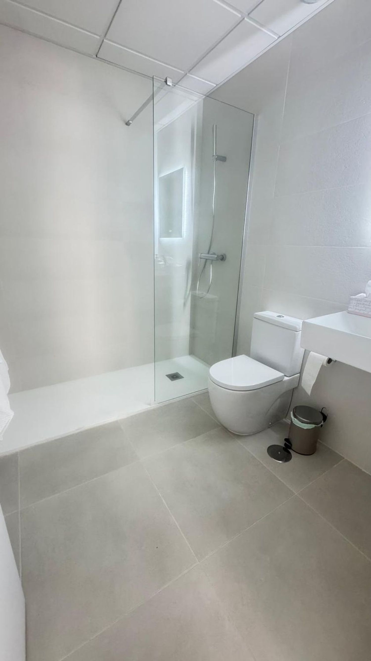 REF. LZ180326CA – Inmueble en Bahía de Casares