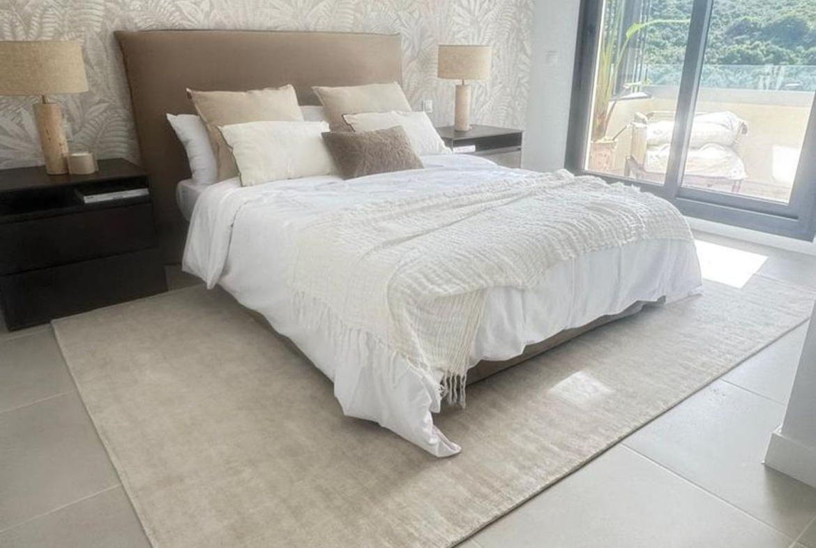 REF. LZ180326CA – Inmueble en Bahía de Casares