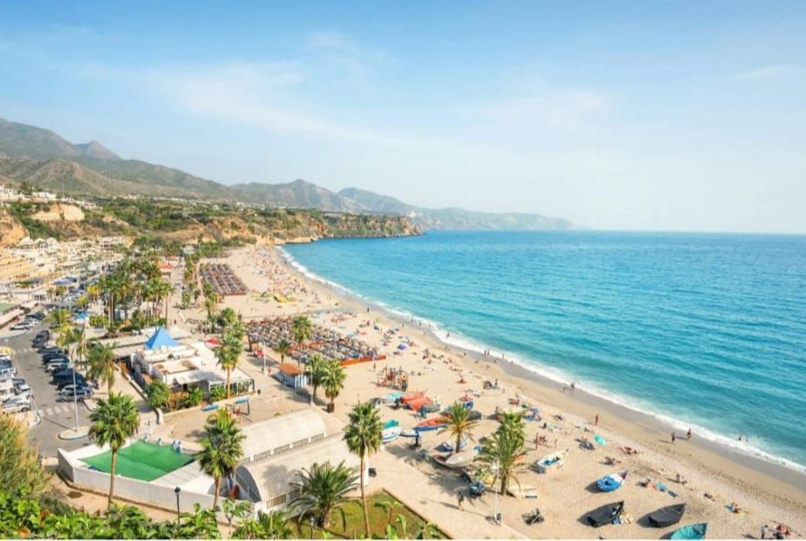 REF. LZ180326CA – Inmueble en Bahía de Casares