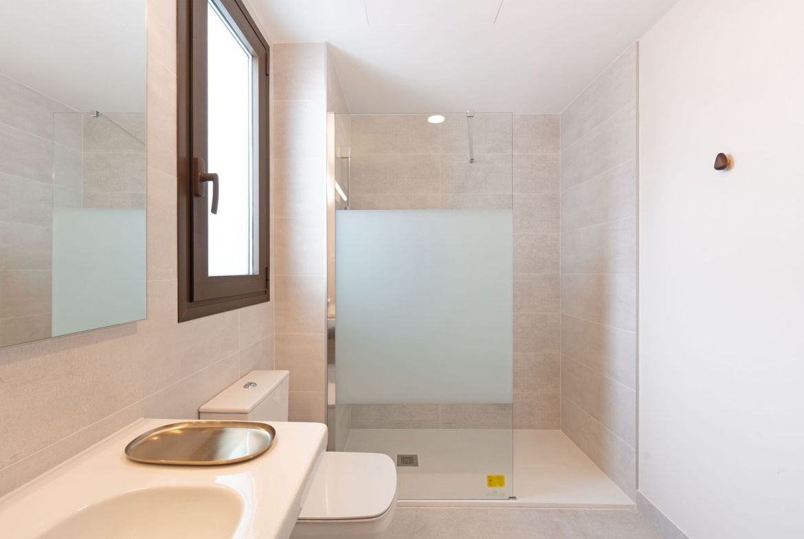 REF. LZ140426EST – Inmueble en Huerta Nueva