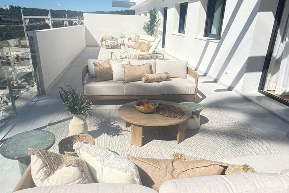 REF. LZ180426CA – Inmueble en Casares Golf – Casares del Sol