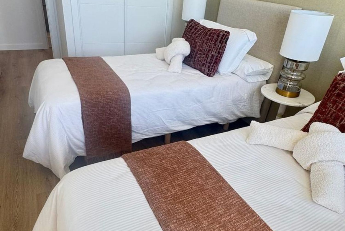 REF. LZ180426CA – Inmueble en Casares Golf – Casares del Sol