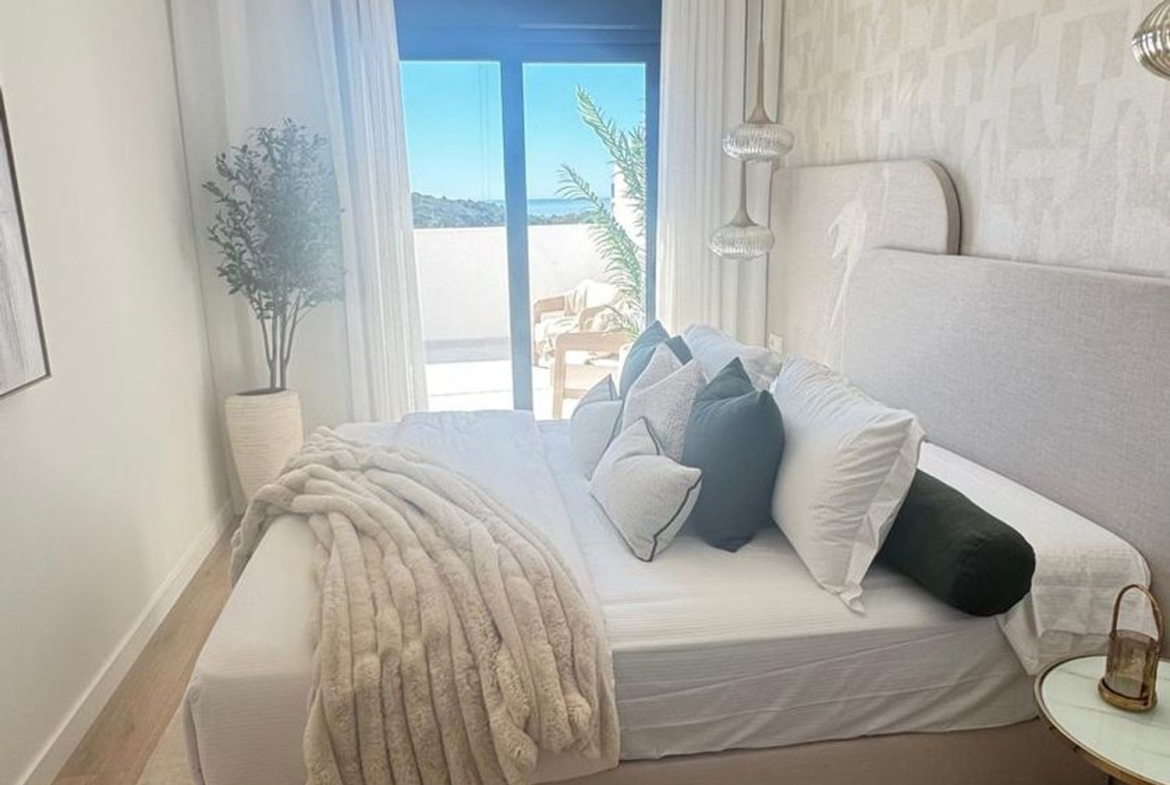 REF. LZ180426CA – Inmueble en Casares Golf – Casares del Sol