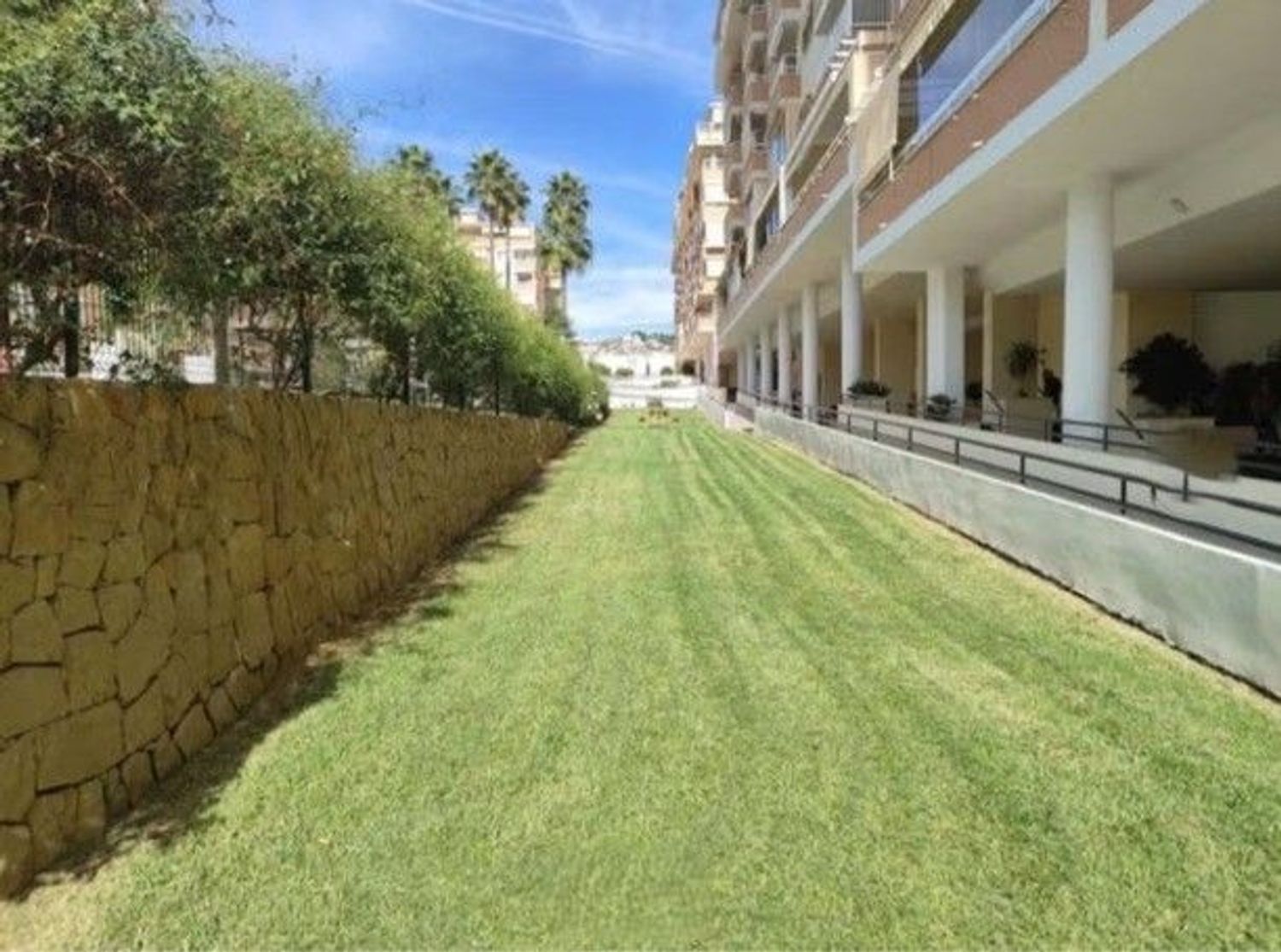 1431656276 REF. JS240426MA – Inmueble en El Consul – El Romeral