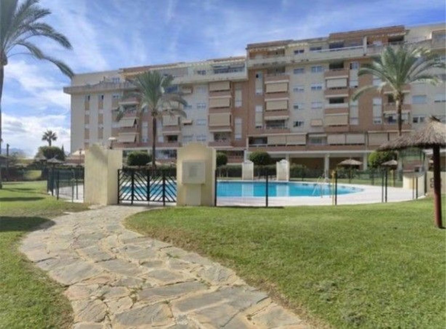1431656361 REF. JS240426MA – Inmueble en El Consul – El Romeral
