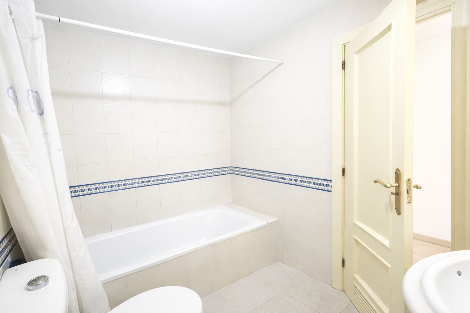 REF. DD110326N2 – Inmueble en Chaparil – Torrecilla – Punta Lara