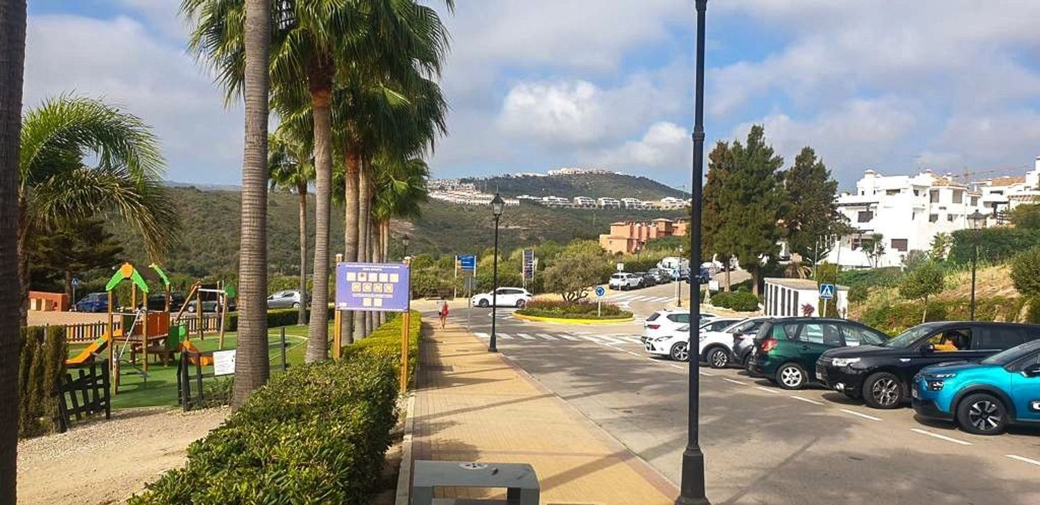 REF. LZ250426CA – Inmueble en Casares Golf – Casares del Sol