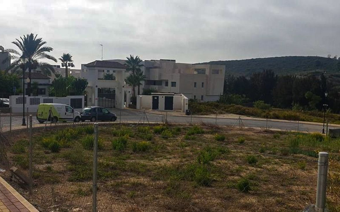 REF. LZ250426CA – Inmueble en Casares Golf – Casares del Sol