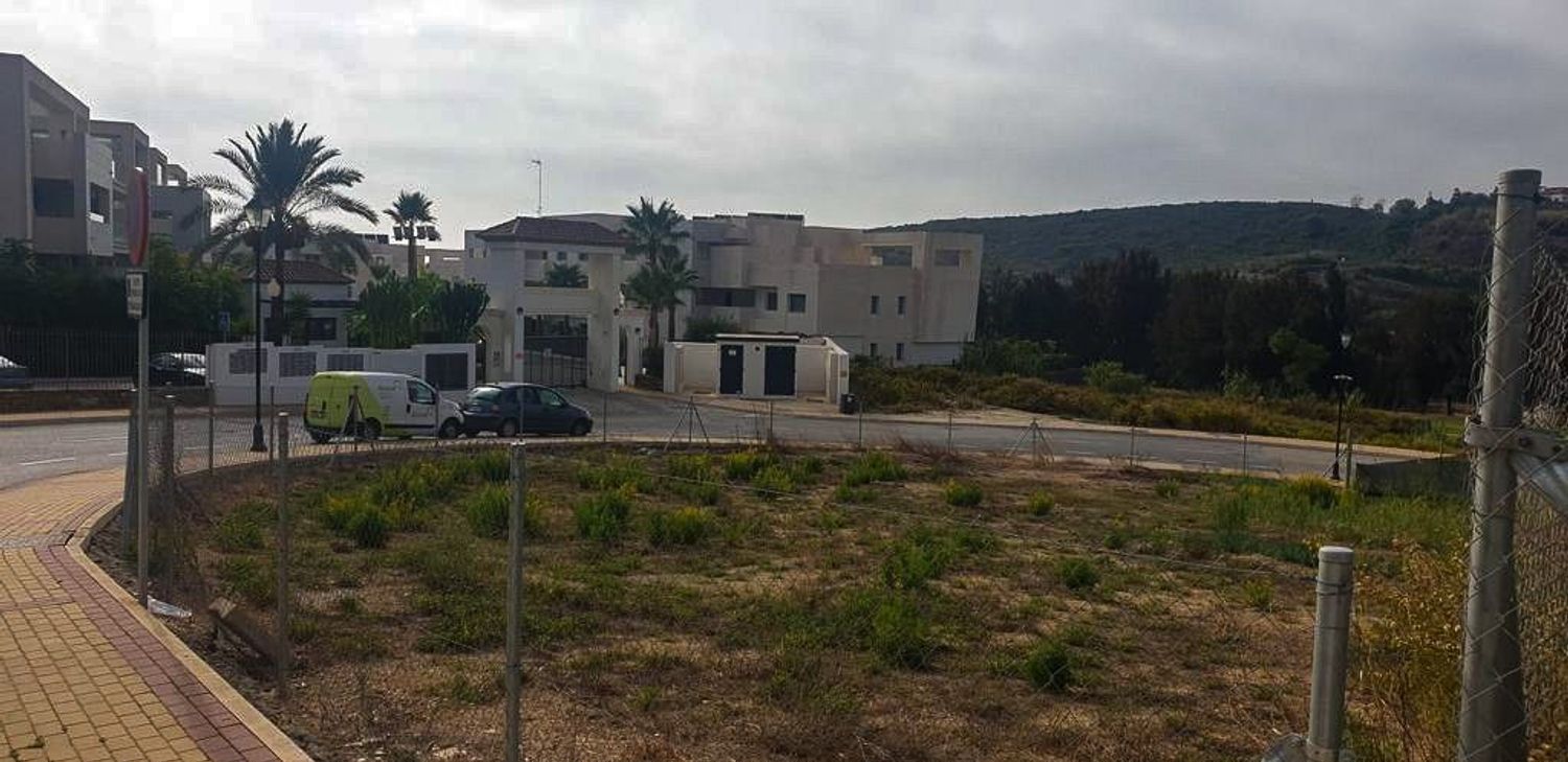 REF. LZ250426CA – Inmueble en Casares Golf – Casares del Sol