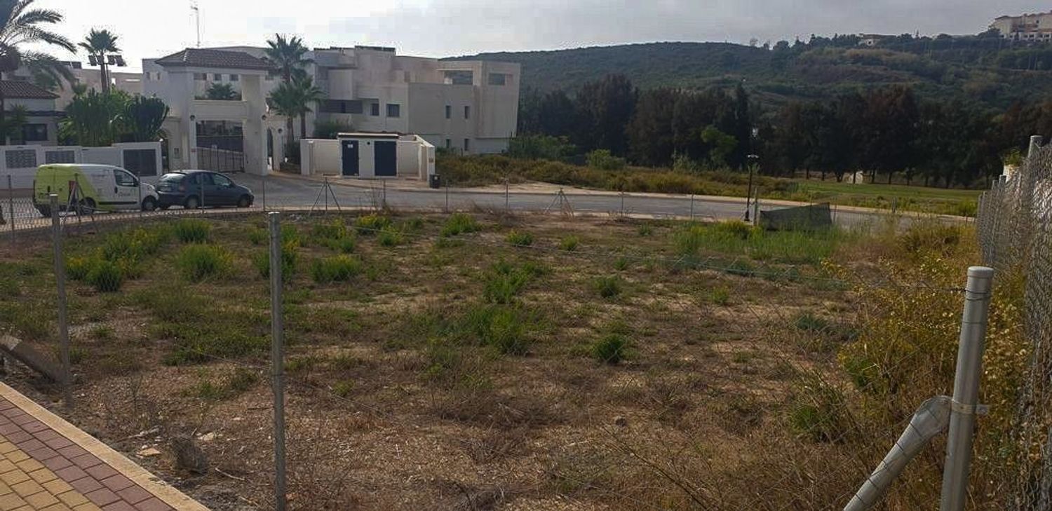 REF. LZ250426CA – Inmueble en Casares Golf – Casares del Sol