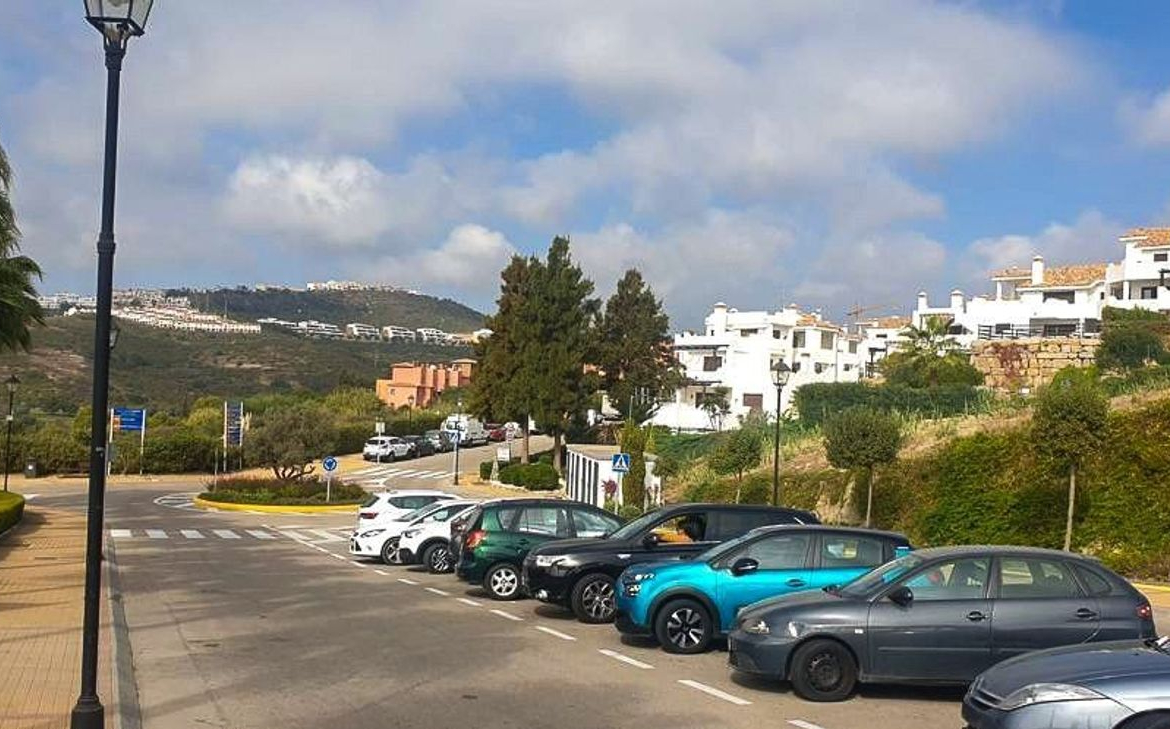 REF. LZ250426CA – Inmueble en Casares Golf – Casares del Sol