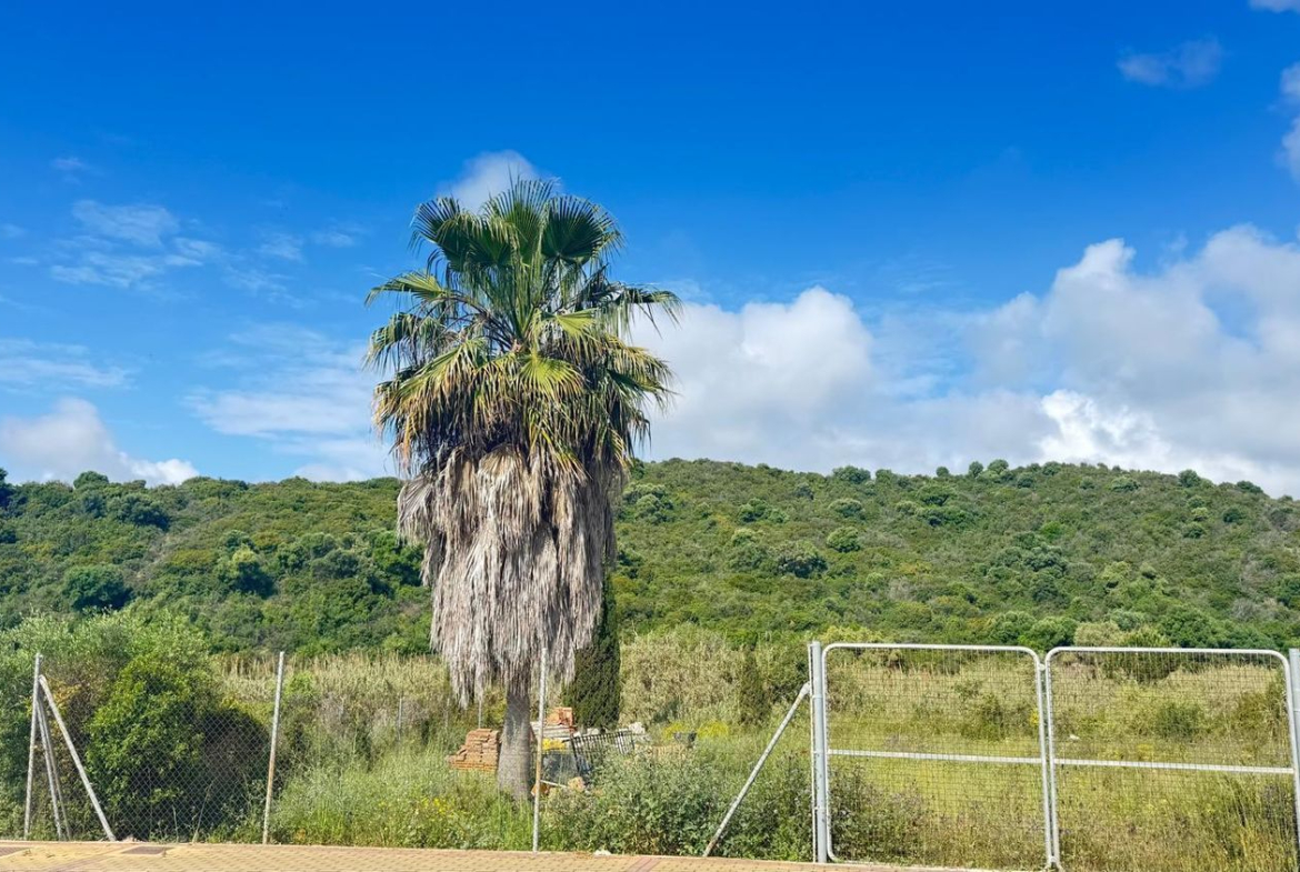 REF. LZ250426CA – Inmueble en Casares Golf – Casares del Sol