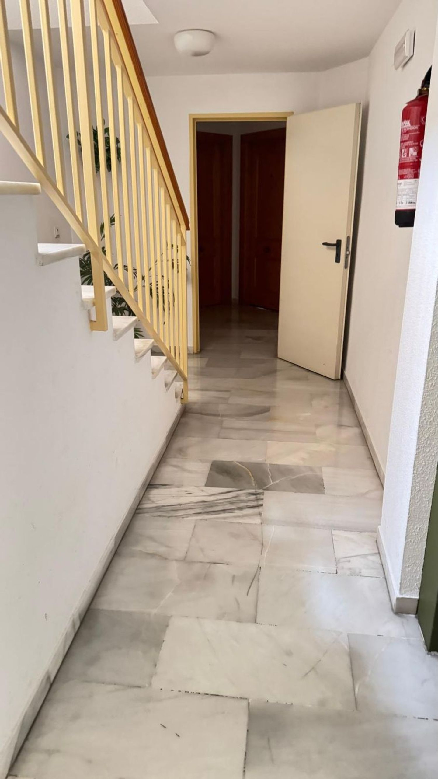 REF. LZ300426EST – Inmueble en Sierra de Estepona-Avda de Andalucia