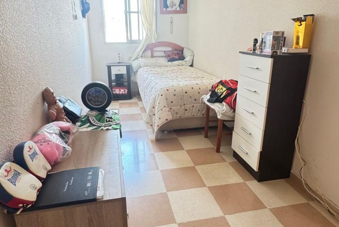 REF. LZ300426EST – Inmueble en Sierra de Estepona-Avda de Andalucia