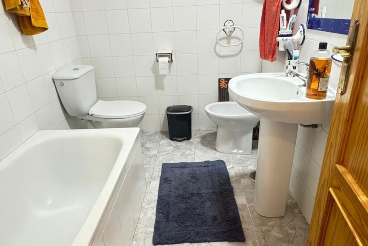 REF. LZ300426EST – Inmueble en Sierra de Estepona-Avda de Andalucia