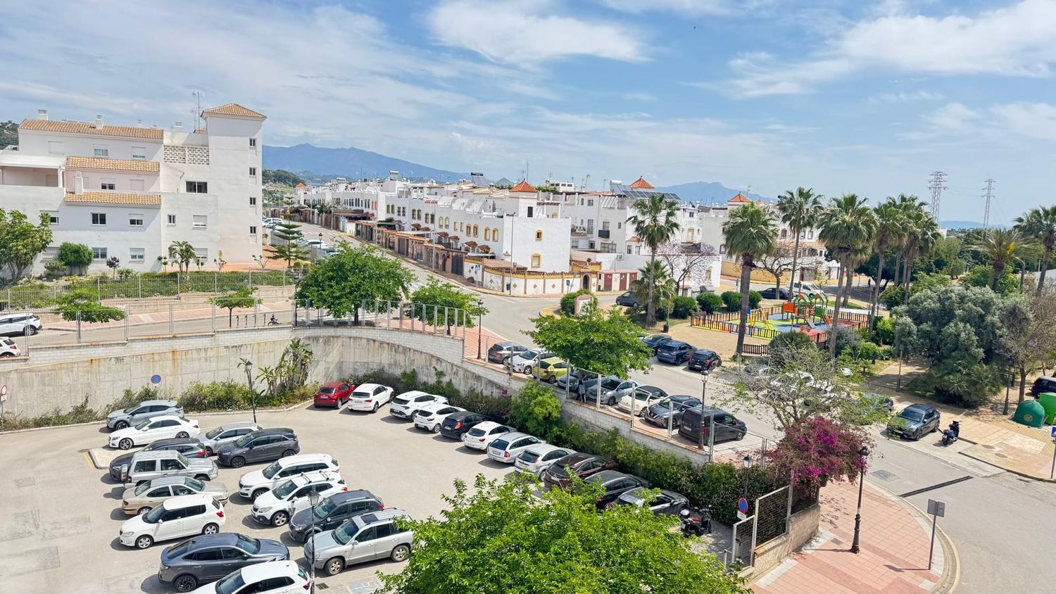 REF. LZ300426EST – Inmueble en Sierra de Estepona-Avda de Andalucia