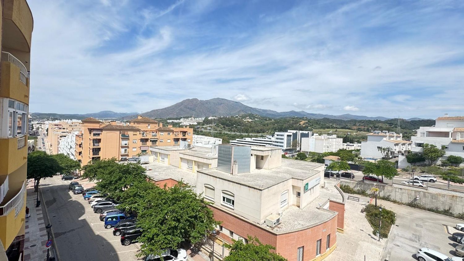 REF. LZ300426EST – Inmueble en Sierra de Estepona-Avda de Andalucia
