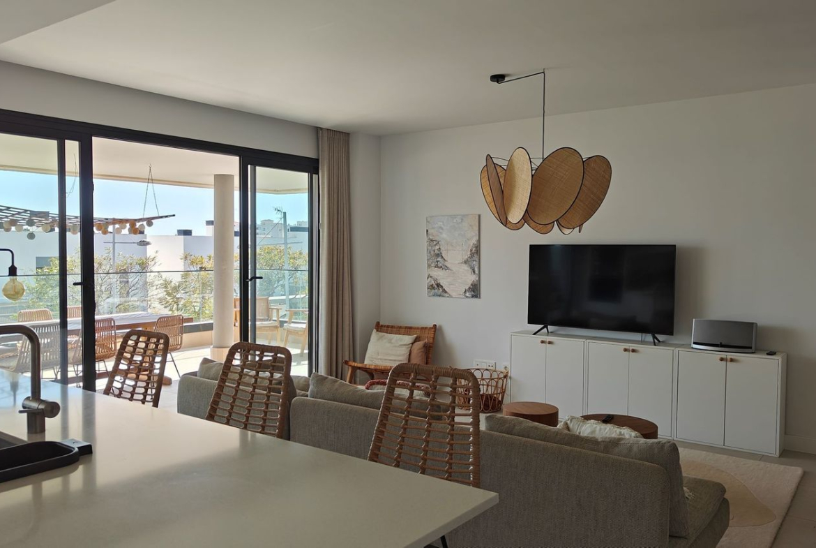 REF. LZ010526EST – Inmueble en Huerta Nueva