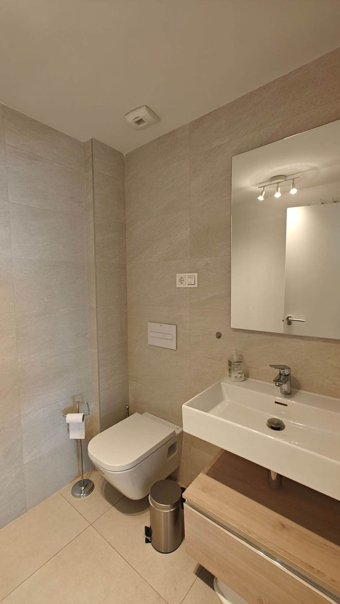 1433694215 REF. LZ010526EST – Inmueble en Huerta Nueva