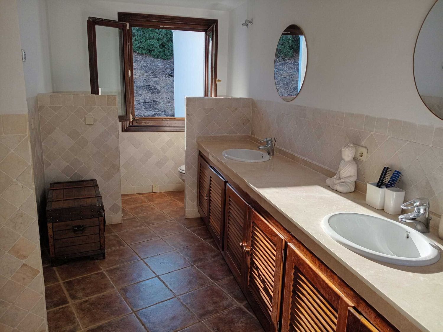 REF. LZ130526EST – Inmueble en Paraiso-Barronal