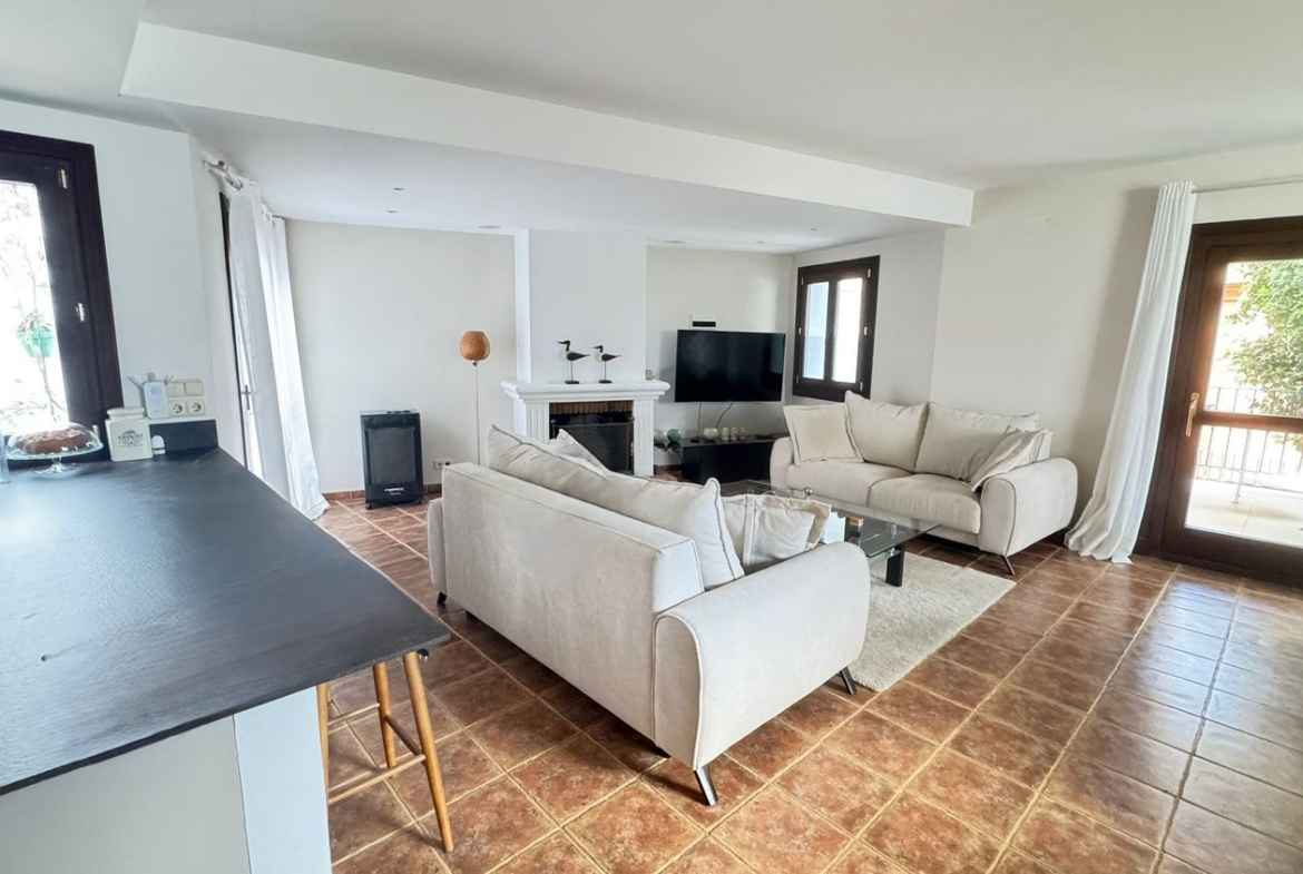 REF. LZ130526EST – Inmueble en Paraiso-Barronal