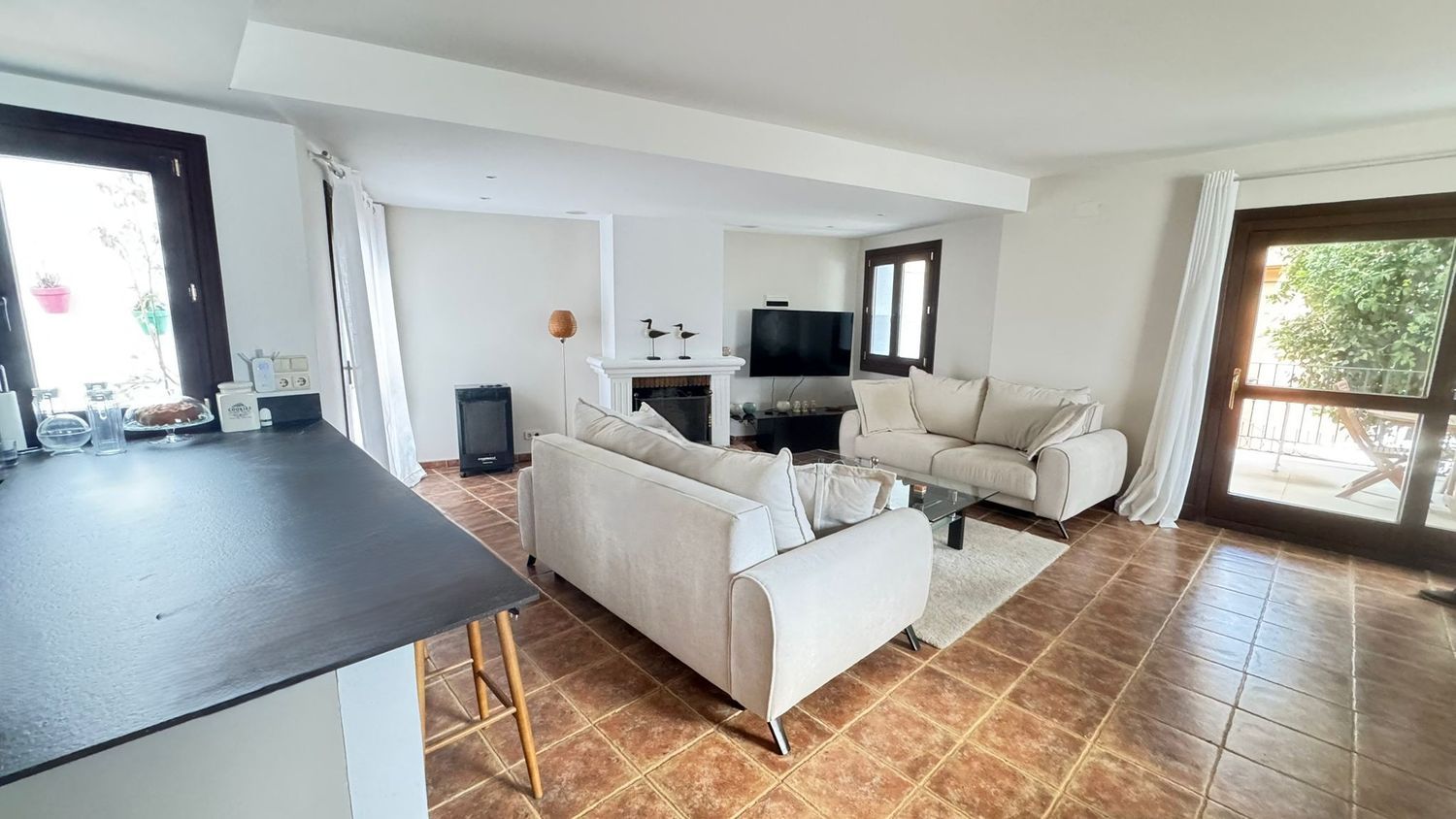 REF. LZ130526EST – Inmueble en Paraiso-Barronal