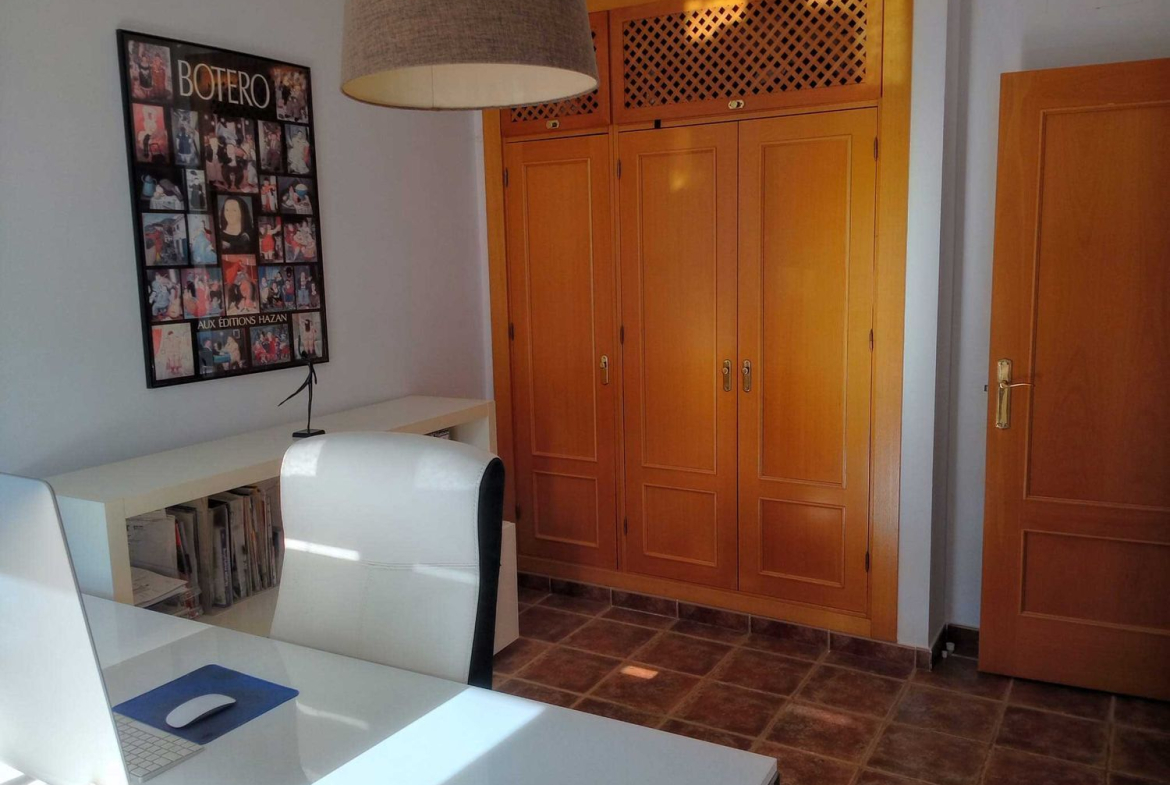 REF. LZ130526EST – Inmueble en Paraiso-Barronal