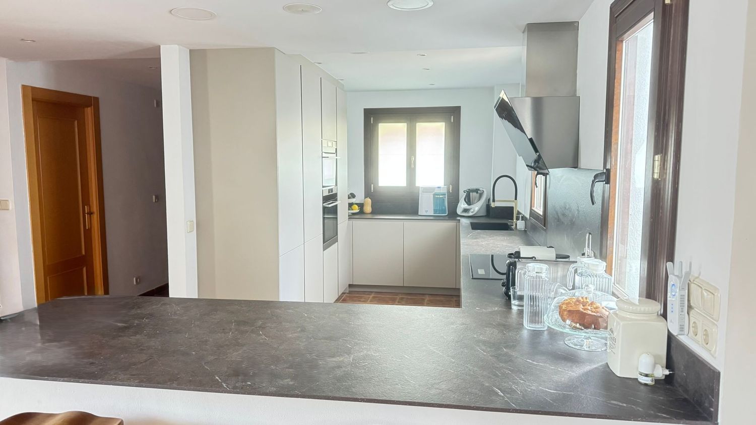 REF. LZ130526EST – Inmueble en Paraiso-Barronal
