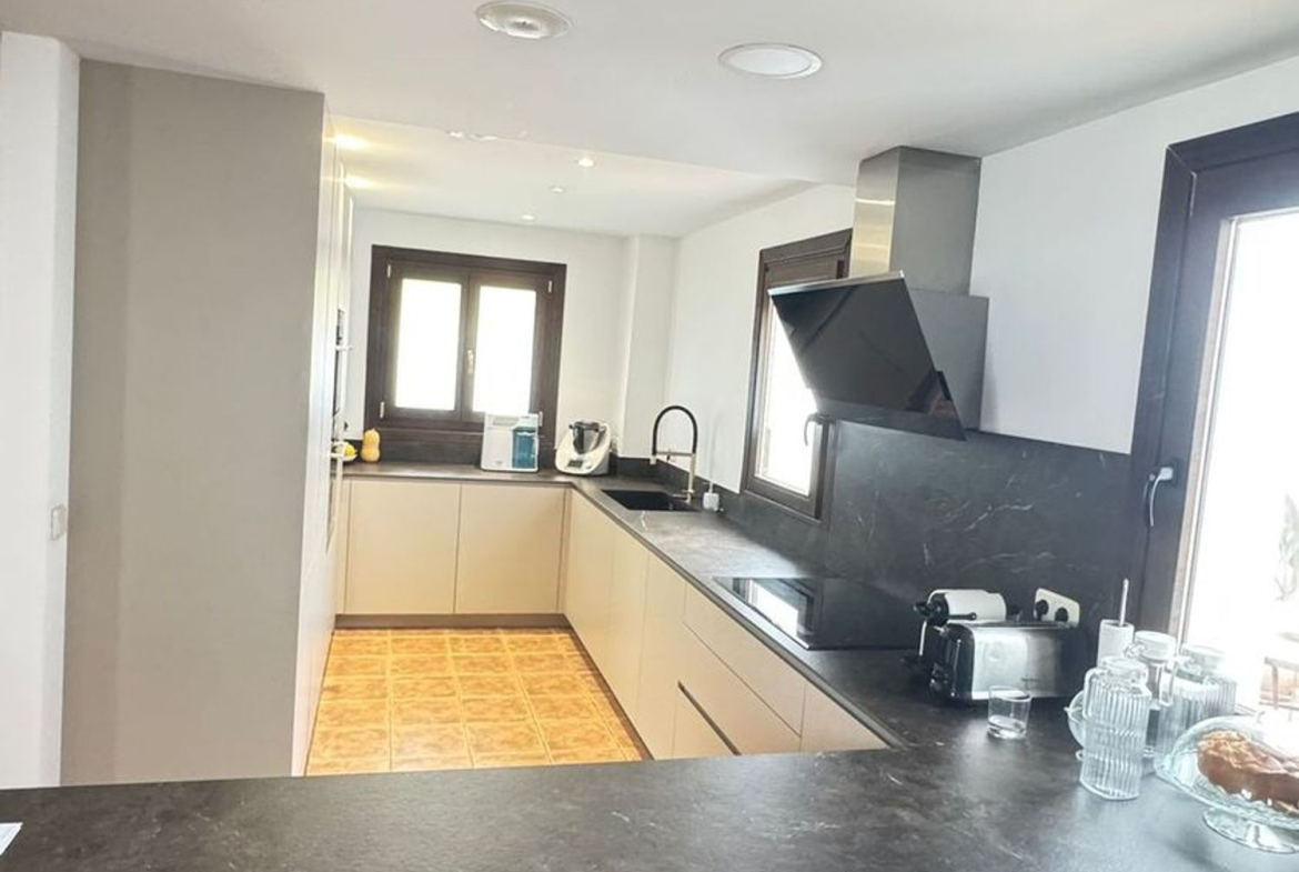 REF. LZ130526EST – Inmueble en Paraiso-Barronal